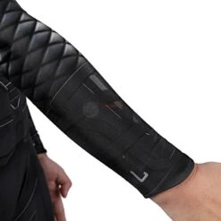 Thor Odinson Costume Avengers 3 Infinity War Cosplay Suit For Kids 25 Thor Odinson Costume Avengers 3 Infinity War Cosplay Suit For Kids -Cosplay Clothing Store 021A8597 800x800 1